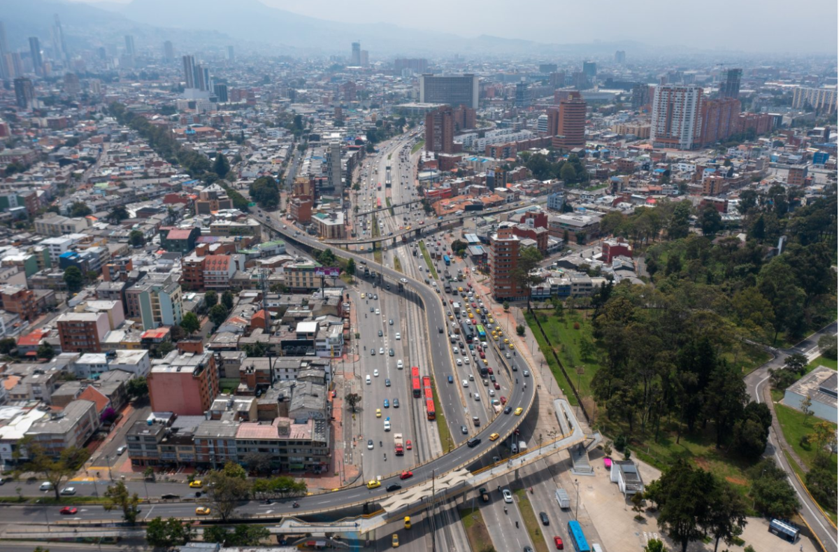 Bogota - město dopravních zácp a znečištěného ovzduší
