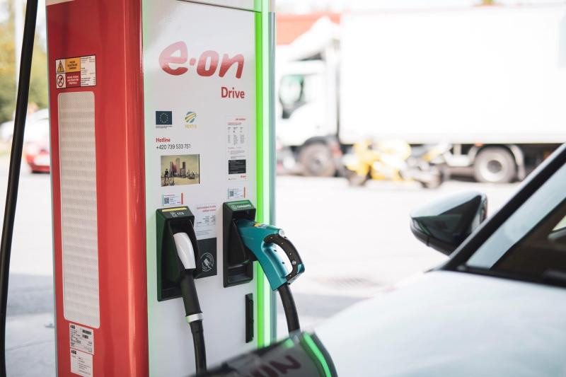 E.ON zavádí partnerské dobíječky elektromobilů