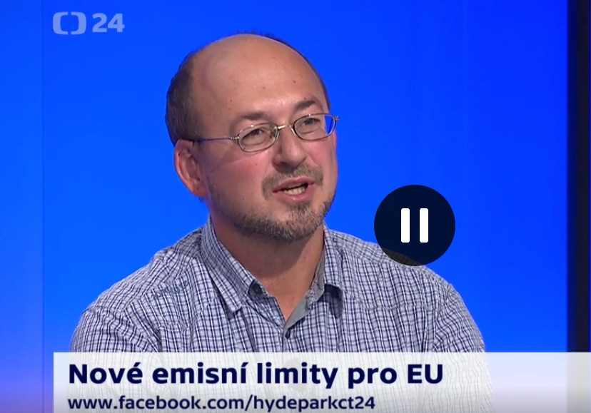 Téma Snižování emisí u aut s Michalem Vojtíškem z Centra vozidel udržitelné mobility, FS ČVUT.